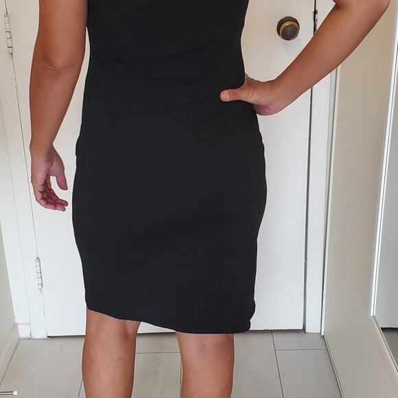 Gorgeous Red-Fleece-Flower-Design Dress - Picture 5 of 6